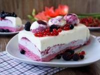 Ягодное мороженое из маскарпоне