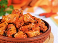 Индейка тушеная с абрикосами и овощами