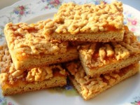 Тертый пирог c вареньем к чаю — просто и вкусно!