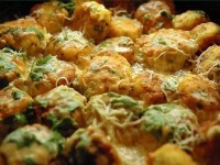 Курица в духовке, запеченная в кефирном соусе