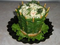 Салат с курицей в луковых корзиночках. Праздничный салат