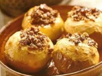 Запеченные яблоки в мультиварке – быстро и полезно!