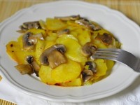 Картошка с грибами в сливочном соусе. Картошка в духовке