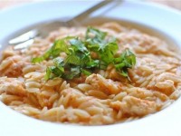 Рис с мясом в сливках – сытное второе блюдо