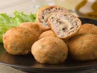 Мясные шарики с начинкой из грибов