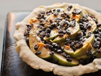 Открытый пирог с грушами по-французски