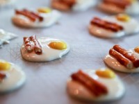 Сладкая яичница с сахаром – вкусный десерт старорусской кухни