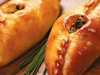 Расстегаи с рыбой – популярное блюдо старорусской кухни