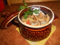 Тушеная печень с овощами в горшочке – рецепт старорусской кухни