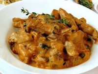 Говядина по-строгановски с горчицей – старорусская кухня