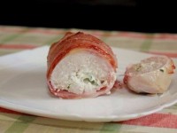 Куриные грудки с беконом и козьим сыром