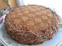 Праздничный бисквитно-творожный торт с шоколадными нотками