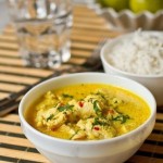 Нежное куриное филе имбирном маринаде и кокосовом молоке.