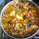 Как приготовить мясной суп солянку с колбаской.